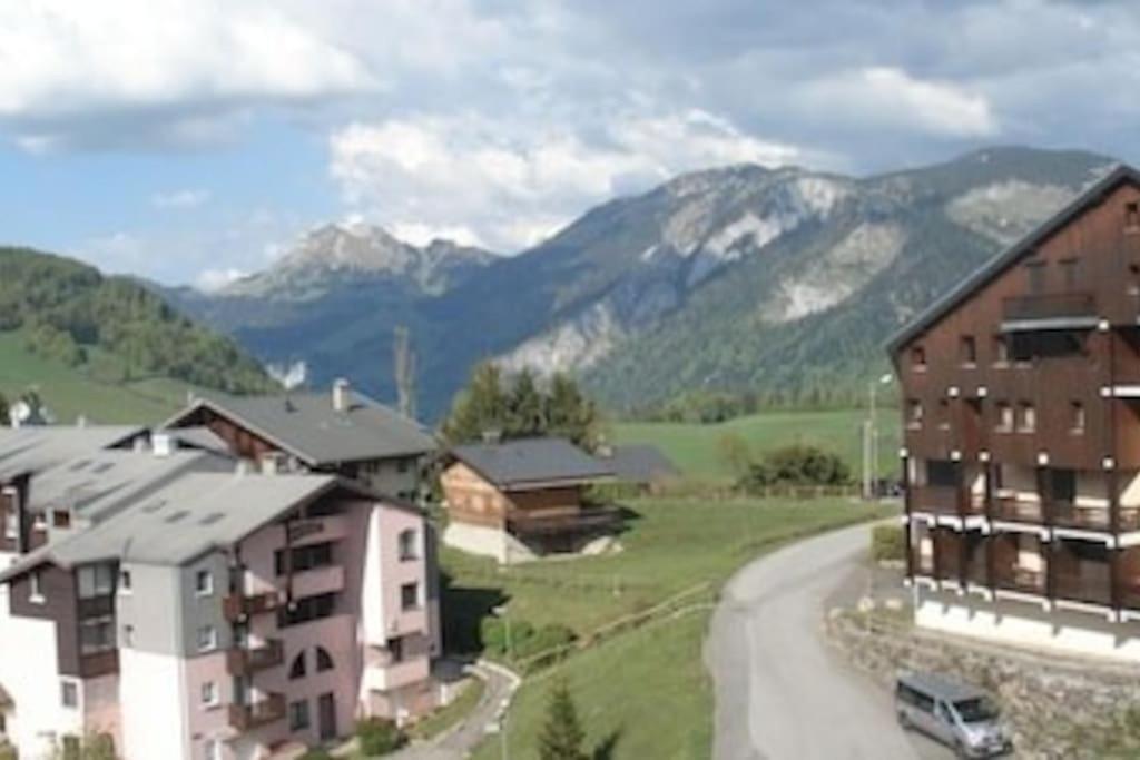 Appartement Montagne La Vallee Verte Coeur Station Hirmentaz Bellevaux Esterno foto